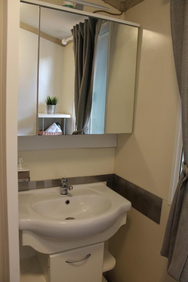 Mobile Home Cicibela Biograd Na Moru Εξωτερικό φωτογραφία